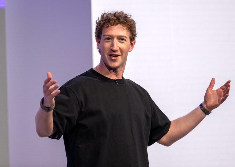 Mark Zuckerberg yitabye urukiko ahakana ibyo kugira abana imbata za Instagram