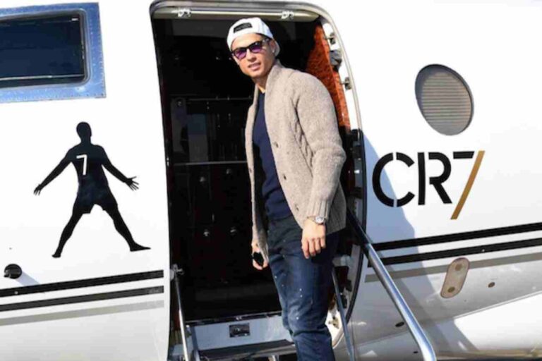 Cristiano-Ronaldo-vend-son-luxueux-jet-prive-personnalise-@-Sportune-20-mInutes