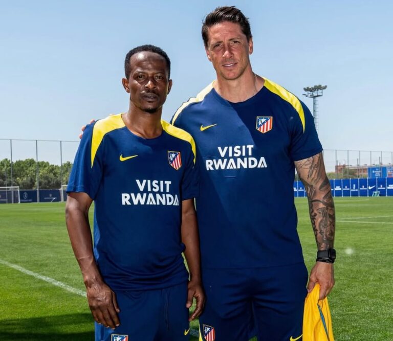 FOOTBALL LEGENDS HN8 & FT9 WARABABONYE Bari Kuri Top, amaso Yawe Yariye neza! #VisitRwanda @BBKI