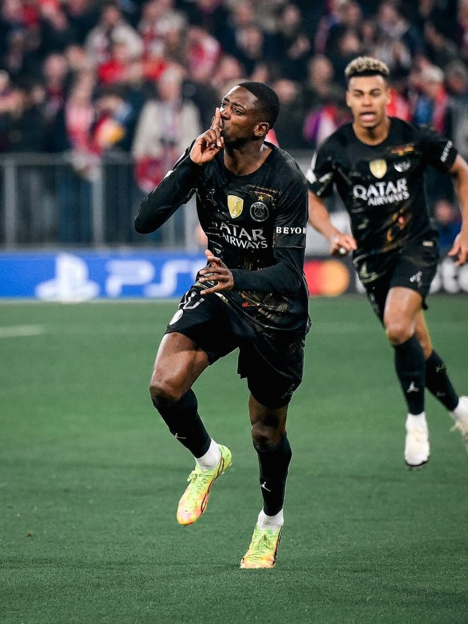 Paris Saint Germain yemereye buri mukinnyi wayo agahimbazamusyi ka miliyoni 1 y’Amayero, angana (1)