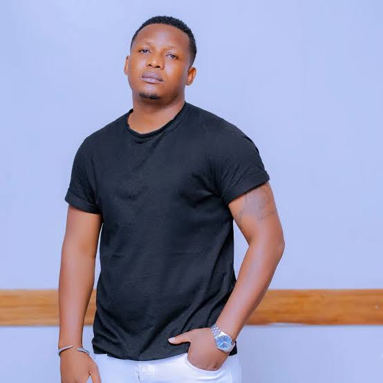 Bahati Makaca yagaragarije urukumbuzi abo bahoranye muri Just Family 2 images (44)