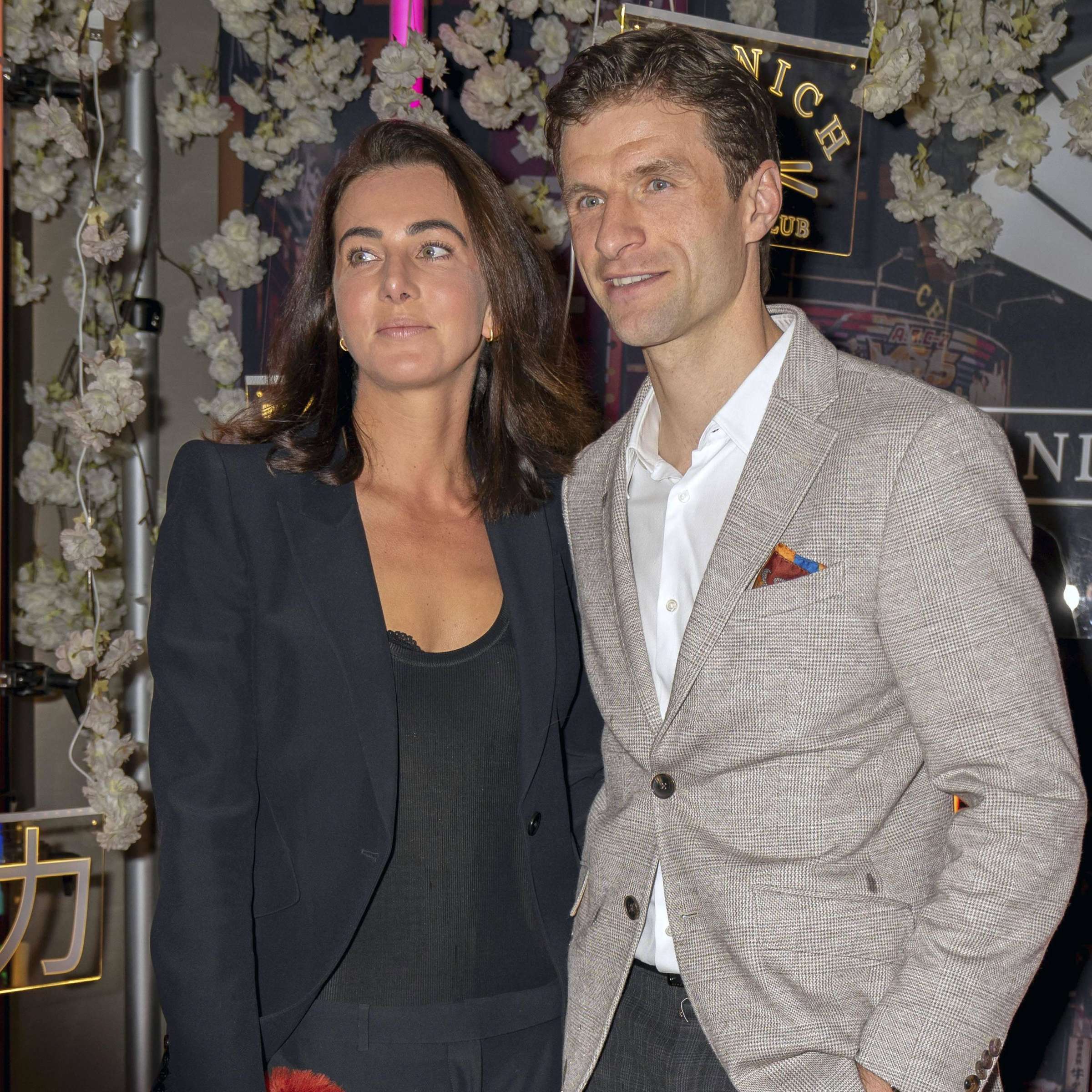 Thomas Müller yatandukanye n’umugore we bari bamaranye imyaka 19 nta mwana bafitanye 1 41621816-lisa-und-thomas-mueller-fuehren-eine-fernbeziehung-2l67EIOqE1ec